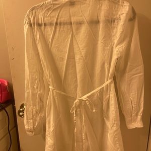 Small light weight old navy blouse
